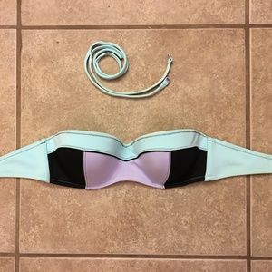 VS Color Block Bandeau Bikini